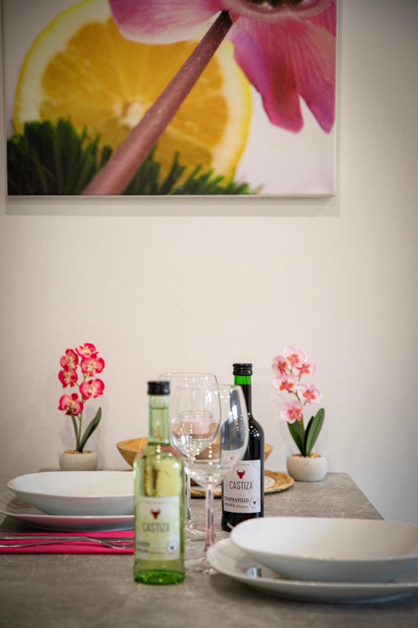 Hannibal - Design Apartment Orchidee 5, Vw Naehe, Parkplatz, Kueche, Highspeed-Wlan, Fitness, Solarium ウォルフスブルク エクステリア 写真