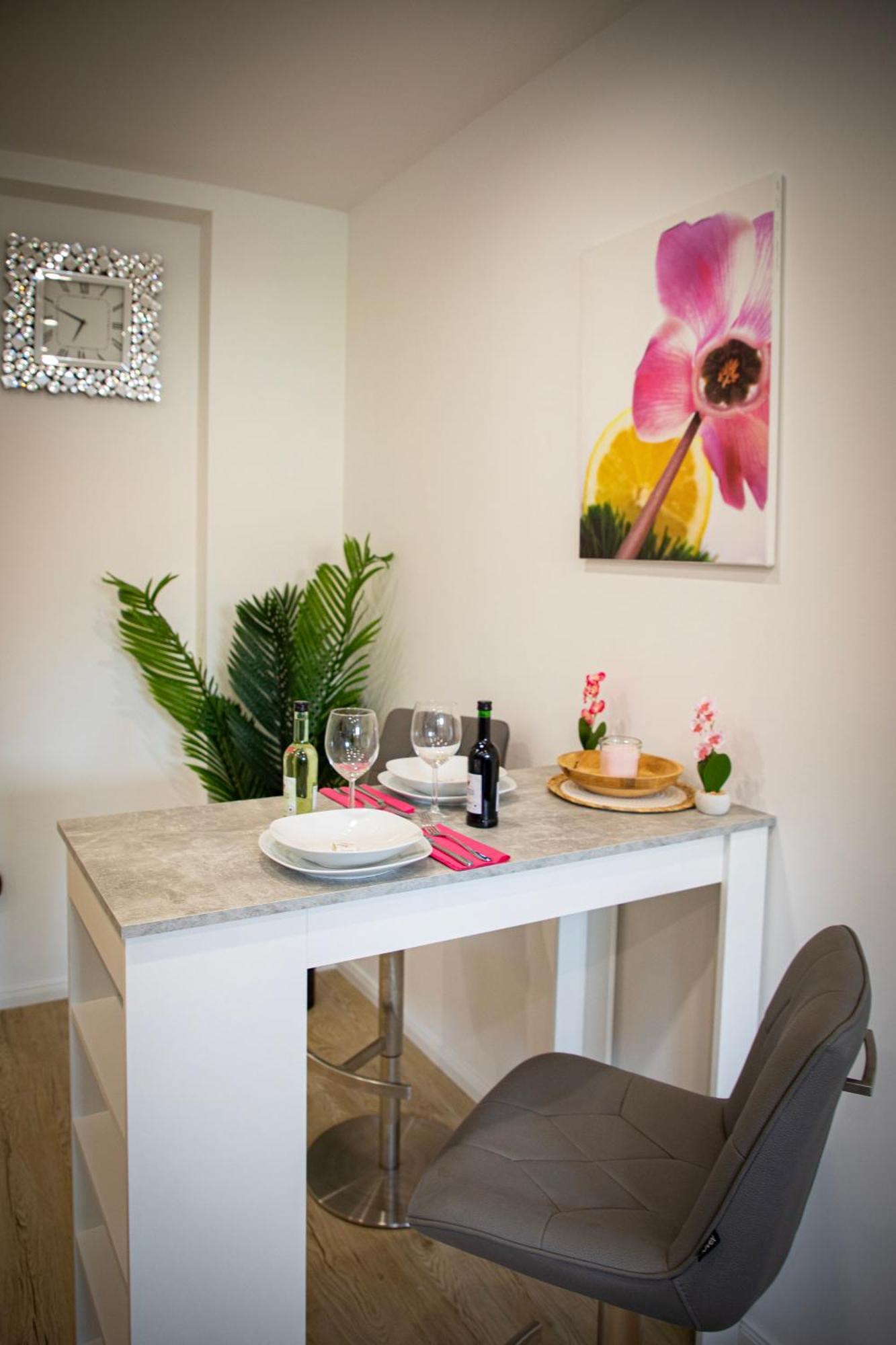 Hannibal - Design Apartment Orchidee 5, Vw Naehe, Parkplatz, Kueche, Highspeed-Wlan, Fitness, Solarium ウォルフスブルク エクステリア 写真