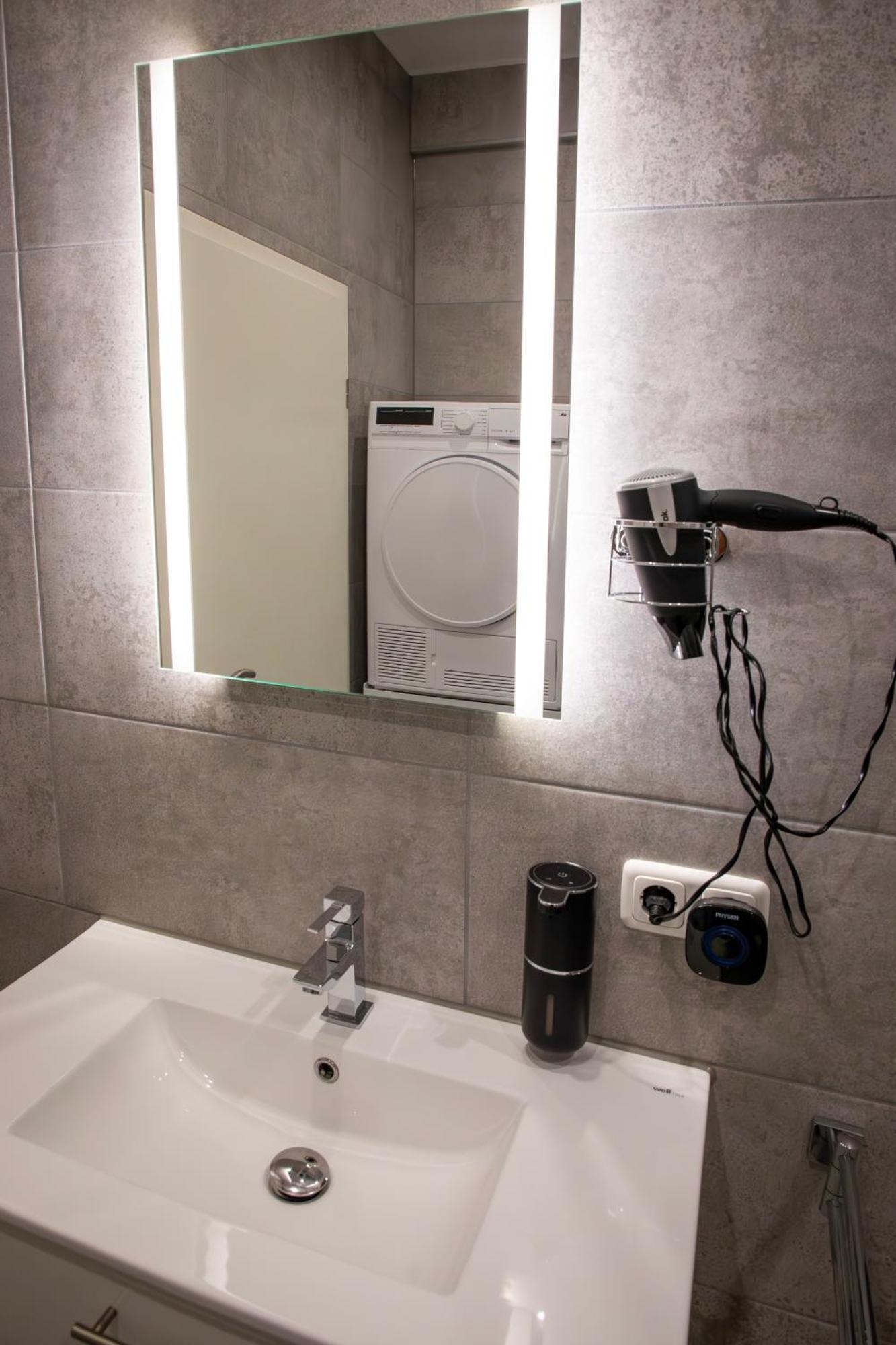 Hannibal - Design Apartment Orchidee 5, Vw Naehe, Parkplatz, Kueche, Highspeed-Wlan, Fitness, Solarium ウォルフスブルク エクステリア 写真